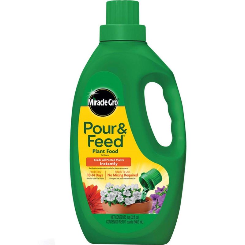 Miracle-Gro Pour & Feed Liquid Plant Food 32 oz